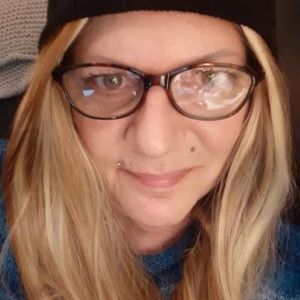 Meet your Posher, Corinne